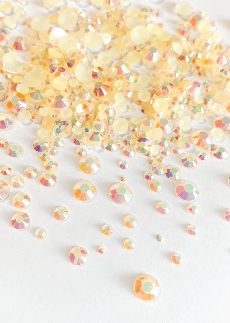 Rhinestones Mixed - Pale Yellow Opaque
